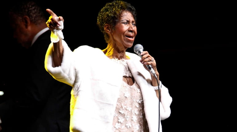 AP Source: Aretha Franklin Is Seriously Ill
