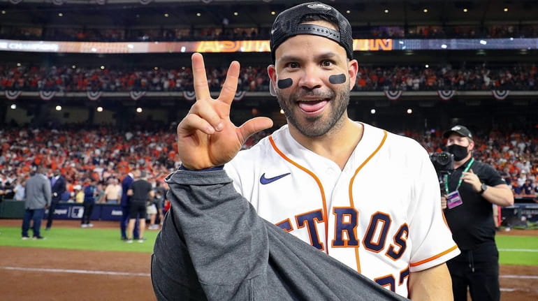 Astros keep winning ways no matter if loved or hated