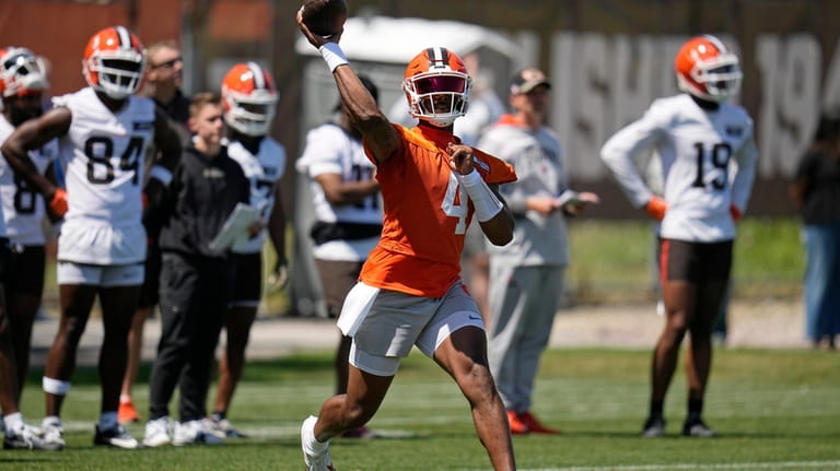 Cleveland Browns quarterback Deshaun Watson throws during NFL football practice...
