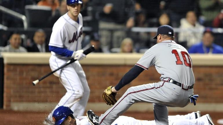 Mets fall to Braves, 3-2, in Chipper Jones' last game at Citi - Newsday