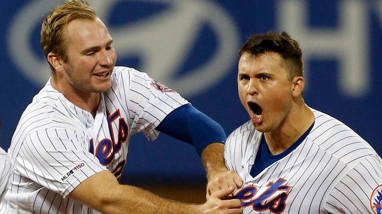 JD Davis Lifts Mets to Another Walk-Off Victory