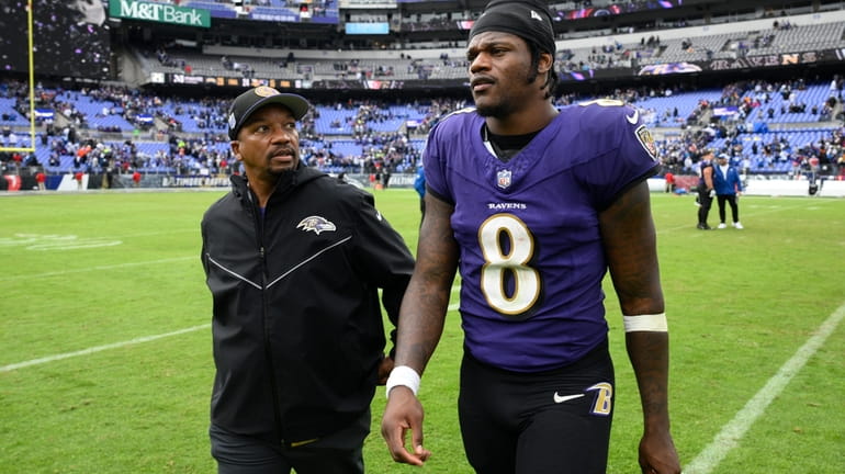 Ravens quest to stay unbeaten gets buried under myriad of mistakes - Newsday