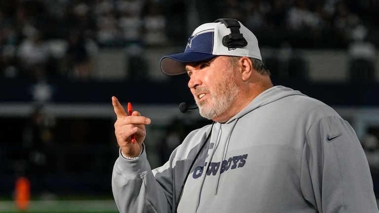 Dallas Cowboys head coach Mike McCarthy watches during the second...