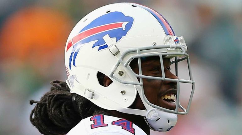 Sammy Watkins #14 of the Buffalo Bills celebrates scoring a...