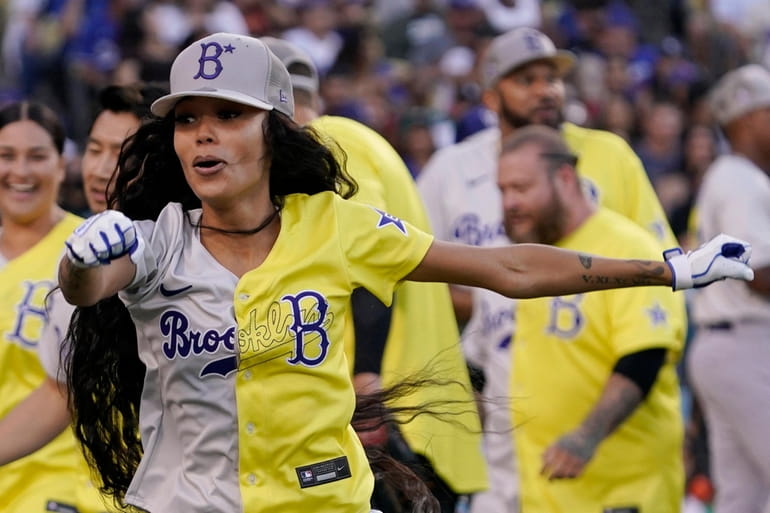 Los Angeles Dodgers David Ortiz 2022-23 All-Star Celebrity Softball Game 34  White Green Jersey - Bluefink