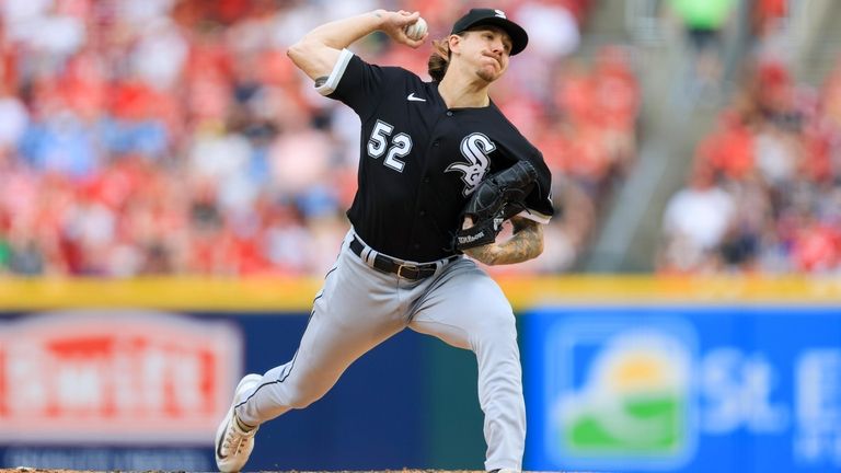 Mike Clevinger Strikes Out 10 Over 8 Scoreless Innings - Stadium