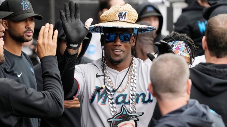 Who plays SS for the Miami Marlins in 2023?