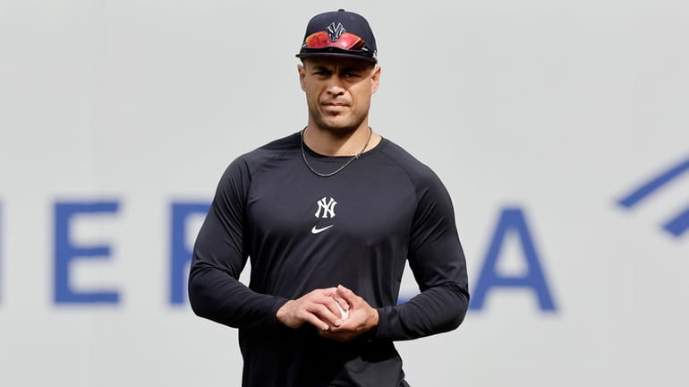 Yankees' Giancarlo Stanton could begin rehab assignment Tuesday