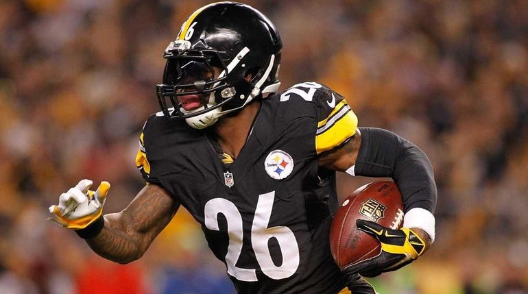 Pittsburgh Steelers: All signs point to Le'Veon Bell staying