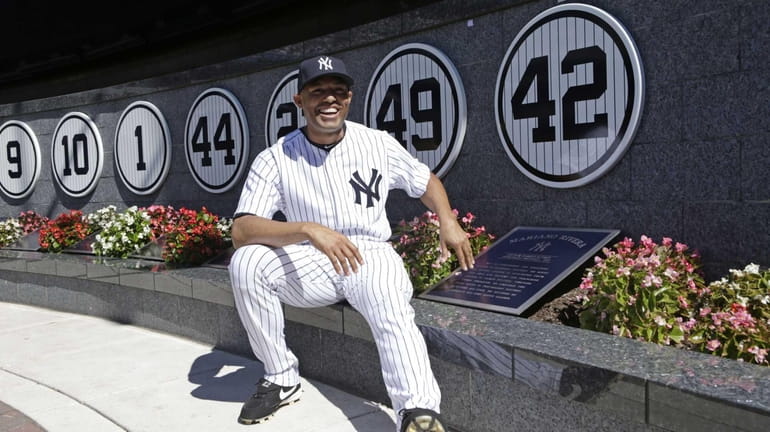 No. 42 retired forever in a touching Mariano Rivera pregame