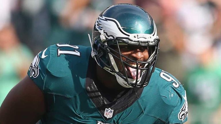 Fletcher Cox agrees to six-year contract with Eagles - Newsday