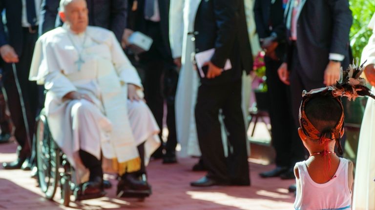 Pope Francis arrives at the 'Irmas ALMA' (Sisters of the...