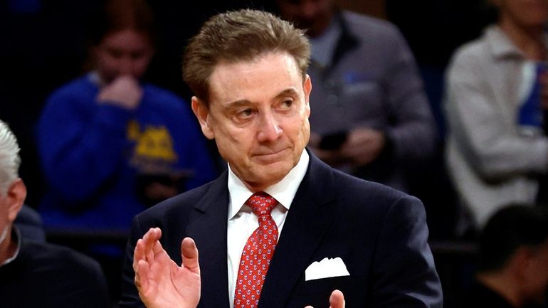 St. John's head coach Rick Pitino looks on during the second...