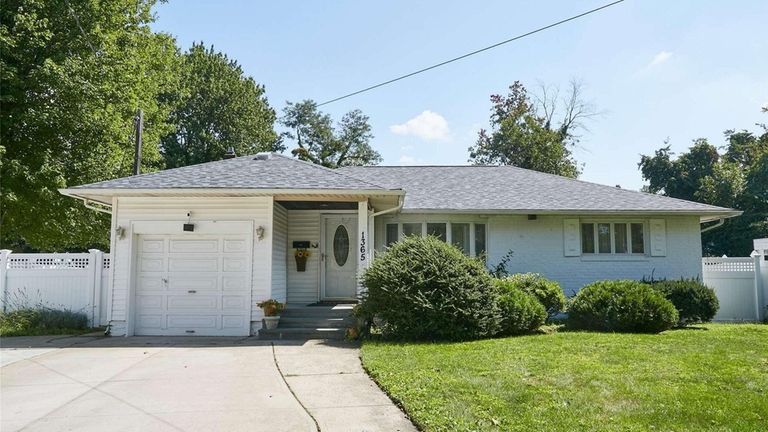 This $699,000 Valley Stream home sits on a ¼-acre.