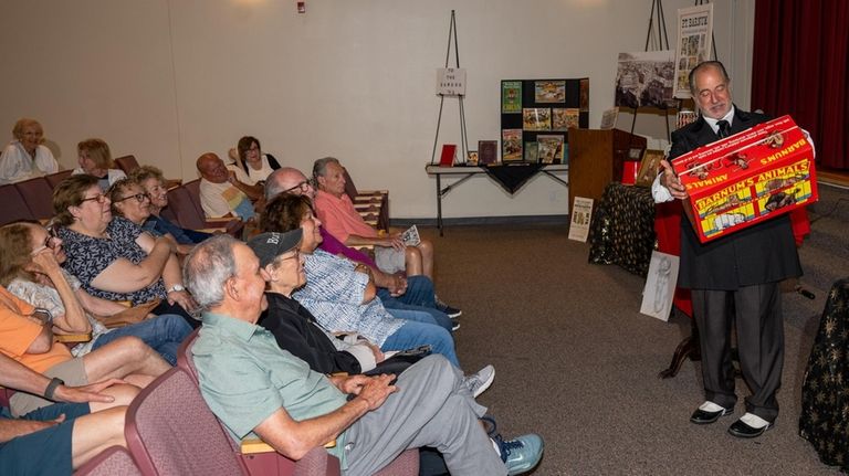 A question-and-answer session with Spiotto after his P.T. Barnum performance.