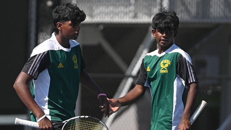 Shashank Pennabadi, left, and brother Harshith Pennabadi of Ward Melville.