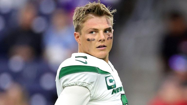 Jets offer encouragement for Zach Wilson in QB's first start since