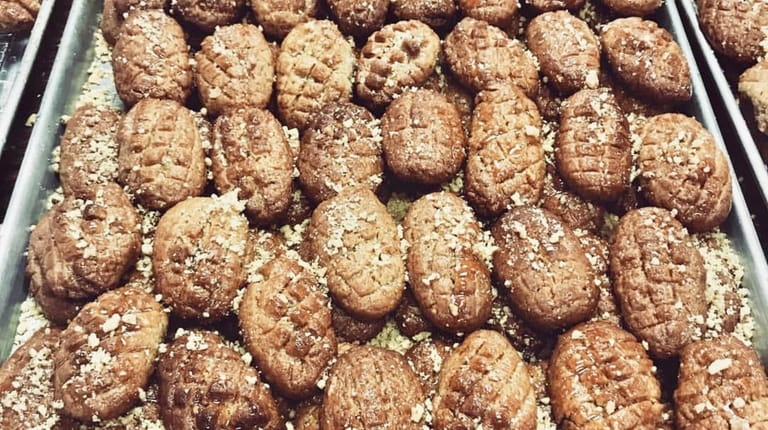 Melomakarona is a walnut-flavored cookie soaked in honey.