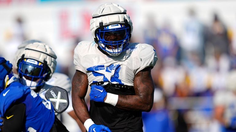 Los Angeles Rams linebacker Ernest Jones IV reacts during NFL...