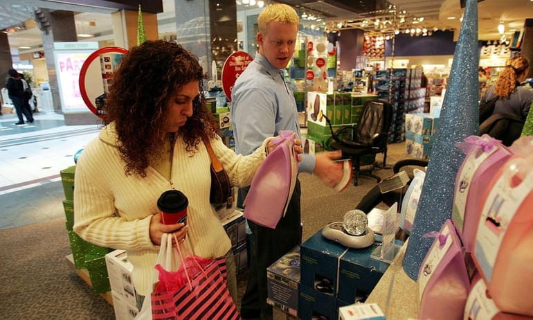 Stein Mart to Put  Lockers in 200 Stores