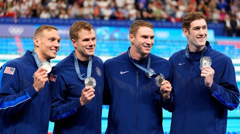 United States' Ryan Murphy, Nic Fink, Caeleb Dressel, and Hunter...