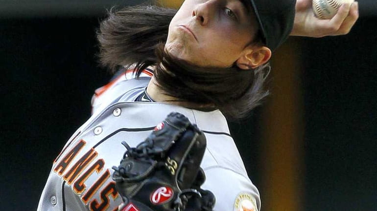 Four years later, Tim Lincecum returns to the Giants to honor