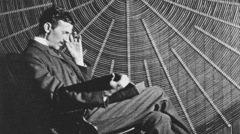 The Time Nikola Tesla Paid for His Hotel Room With a 'Death Ray
