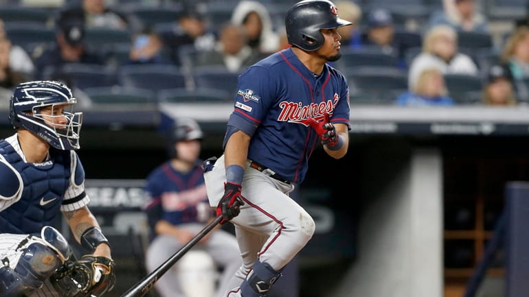 Marlins acquire batting champ Luis Arraez from the Twins for Pablo