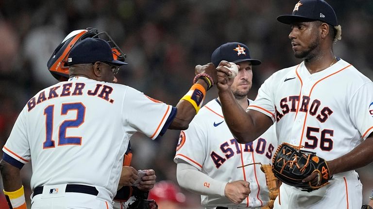 Angels take a 2-1 win over the Astros