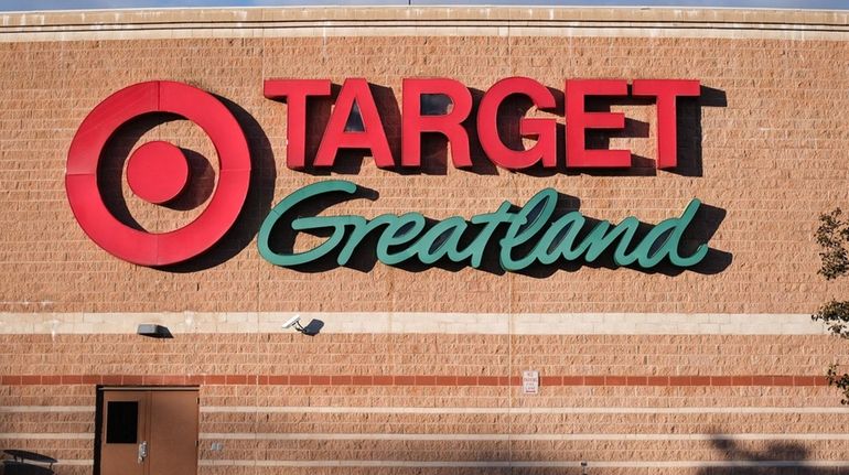 The Commack South Target will shut its doors in February.