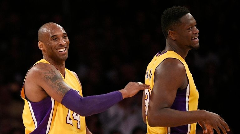 Bryant leads Lakers to victory over Knicks