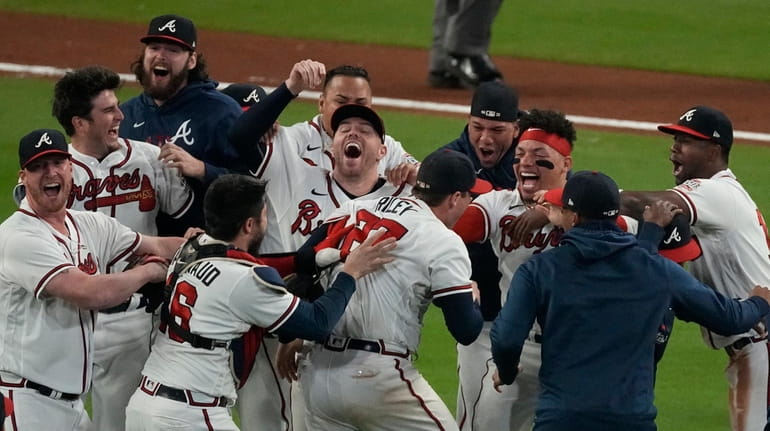 Urquidy brilliant in emergency start, pitches Astros to crucial 2-1 win  over Diamondbacks, National