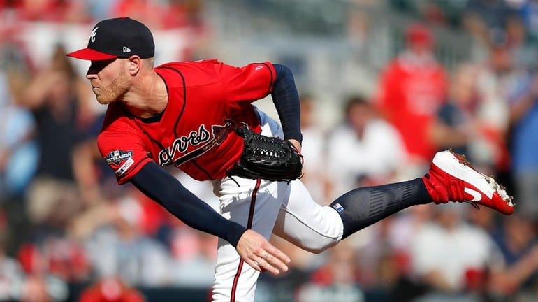 Foltynewicz, Duvall help Braves even NLDS with Cardinals