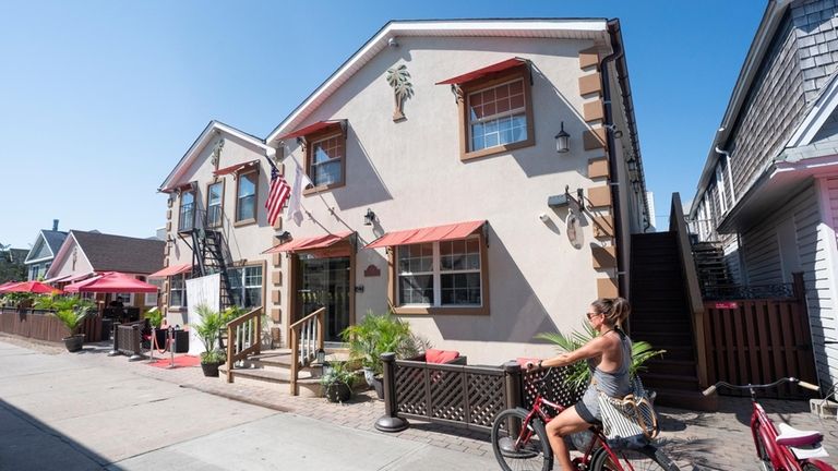 The Palms Hotel in Ocean Beach on Fire Island.