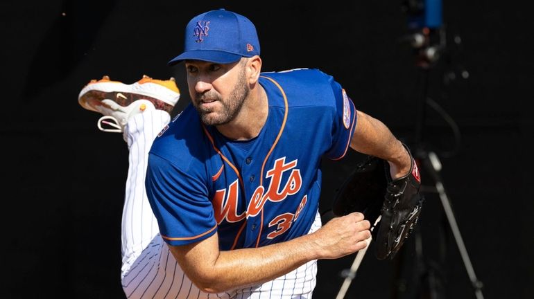 Mets pitcher Justin Verlander during a spring training workout, Friday...