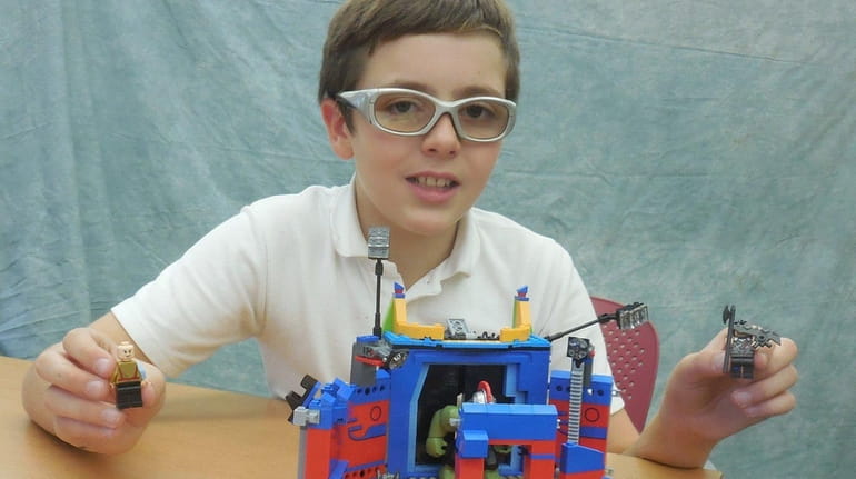 Kidsday reporter Declan Sekavec assembled Lego's Thor vs. Hulk: Arena...