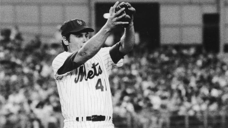 Mets Honor Tom Seaver After He Passes Away - Mets History