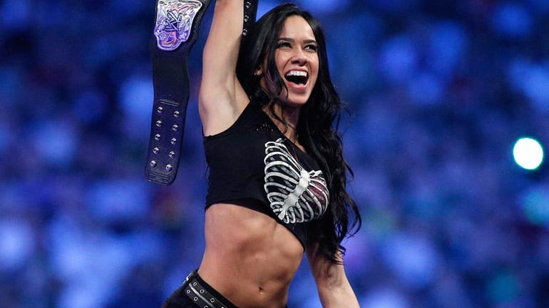 aj lee in a swimsuit contest