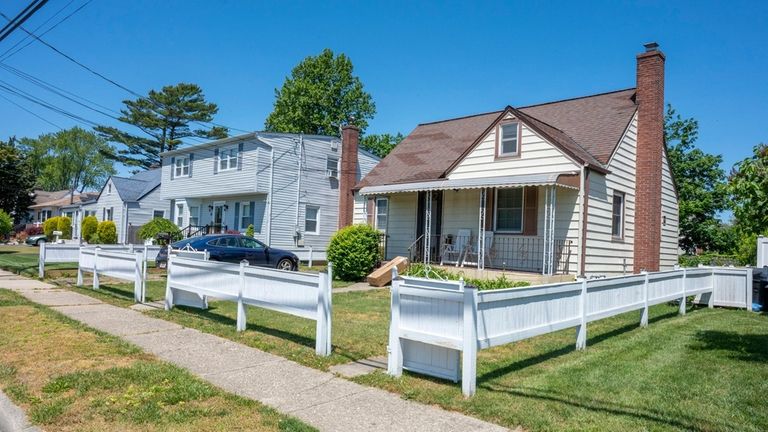 Homes on Francine Drive North. Typical home styles in East Massapequa...