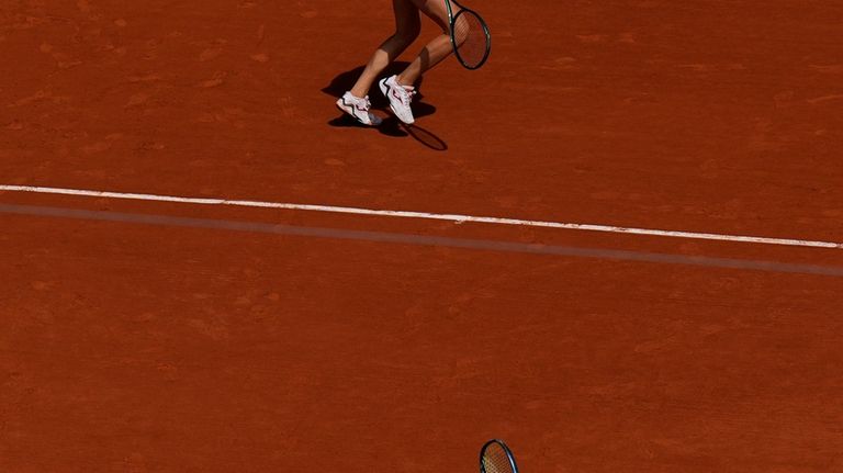 Cristina Bucsa and Sara Sorribes Tormo of Spain play against...