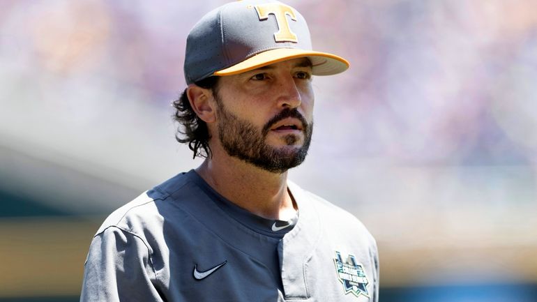 Tennessee head coach Tony Vitello looks on during a baseball...