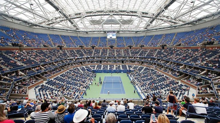 Andy Murray and Marcel Granollers play a second round mens...