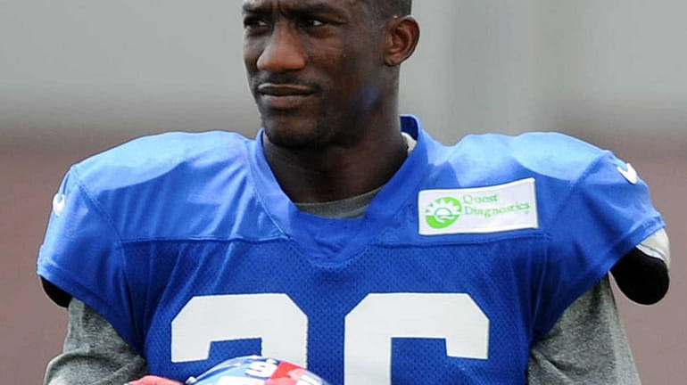 Giants safety Antrel Rolle practices during team training camp at...