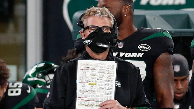 Defensive coordinator Gregg Williams of the Jets looks on in the...