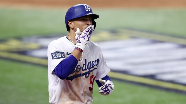 World Series 2020 - How valuable is Mookie Betts? 25 ways he has helped the  Los Angeles Dodgers win - ESPN