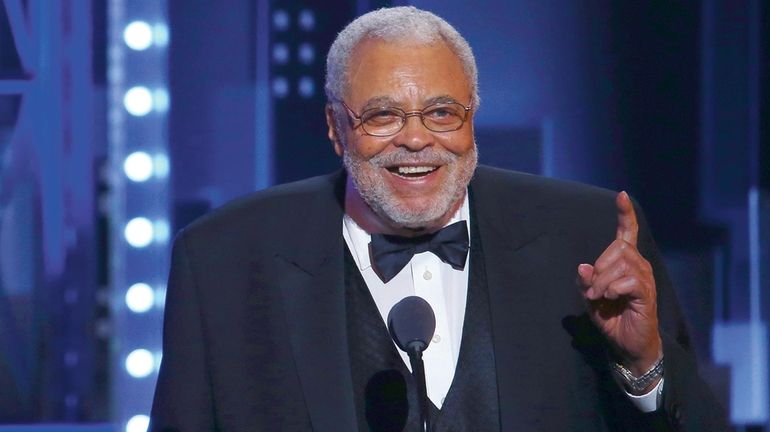 James Earl Jones accepts a special Tony award for Lifetime Achievement...