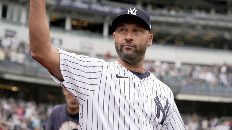 Derek Jeter takes part in most drills with Yankees - Sports