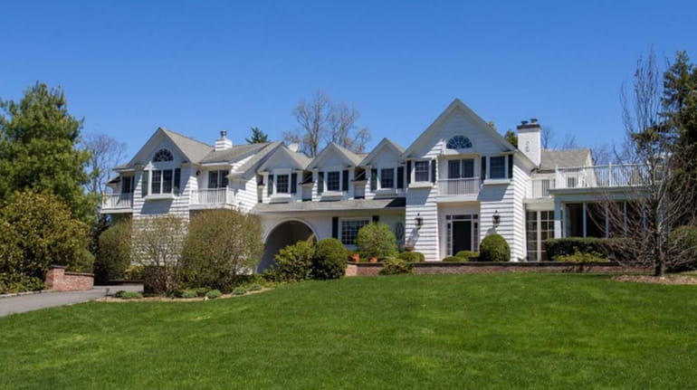 An Old Westbury home once owned by Tammany Hall-era New...