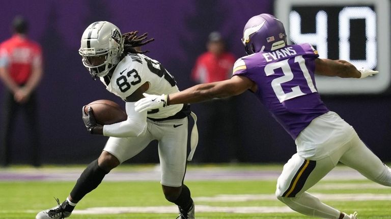 Las Vegas Raiders wide receiver Kristian Wilkerson (83) makes a...