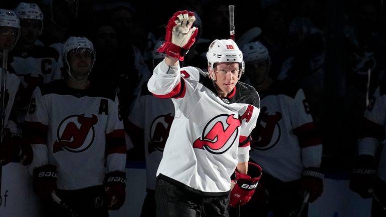 NJ Devils sign Ondrej Palat from Tampa Bay Lightning to deal